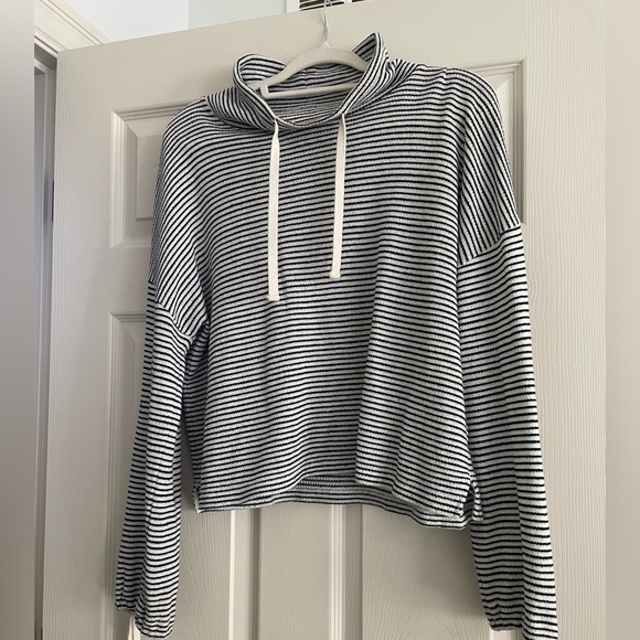 Madewell Funnelneck Tie-Sleeve Sweatshirt in Stripe - Picture 3 of 7